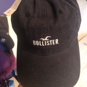 NEVER WORN HOLLISTER HAT